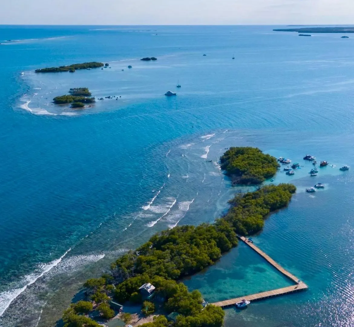 Combate El Carribe Paradise Cabo Rojo
